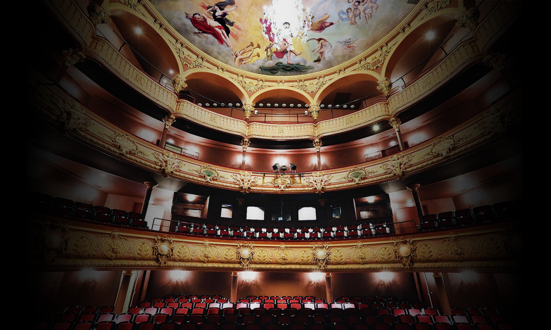 Opéra-Théâtre-Clermont-Ferrand-CREA'ART Vue de l'intérieur de l'Opéra Théâtre de Clermont-Ferrand.